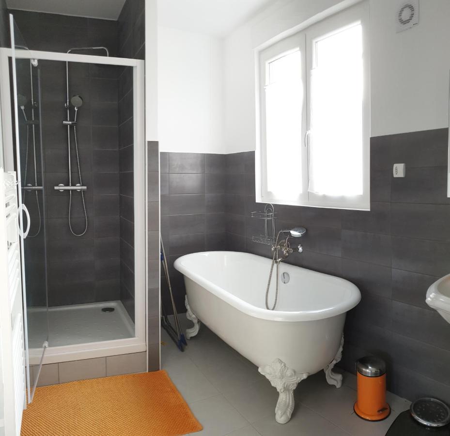 Appartement Hyper-Centre Epernay Avec Sauna Et Parking Prive Exteriér fotografie