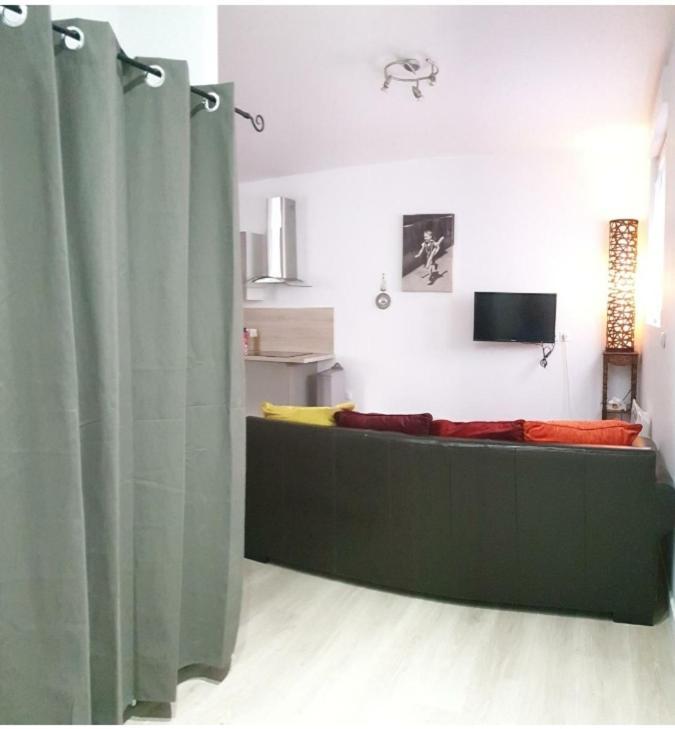 Appartement Hyper-Centre Epernay Avec Sauna Et Parking Prive Exteriér fotografie